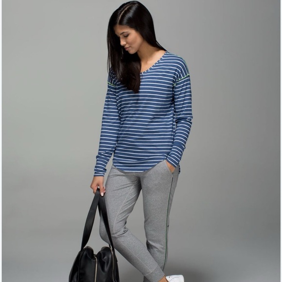 lululemon athletica Tops - Lululemon weekend Long Sleeve Shirt